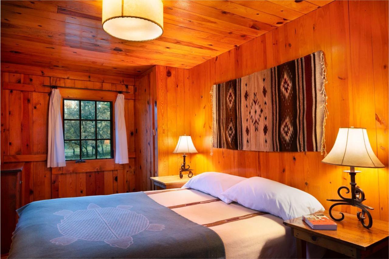 Corkins Lodge Chama المظهر الخارجي الصورة