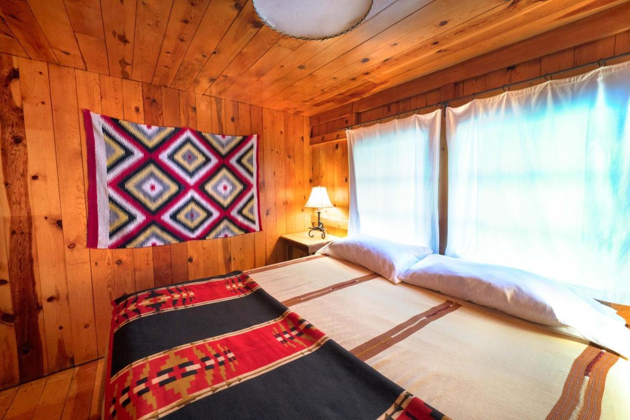 Corkins Lodge Chama المظهر الخارجي الصورة